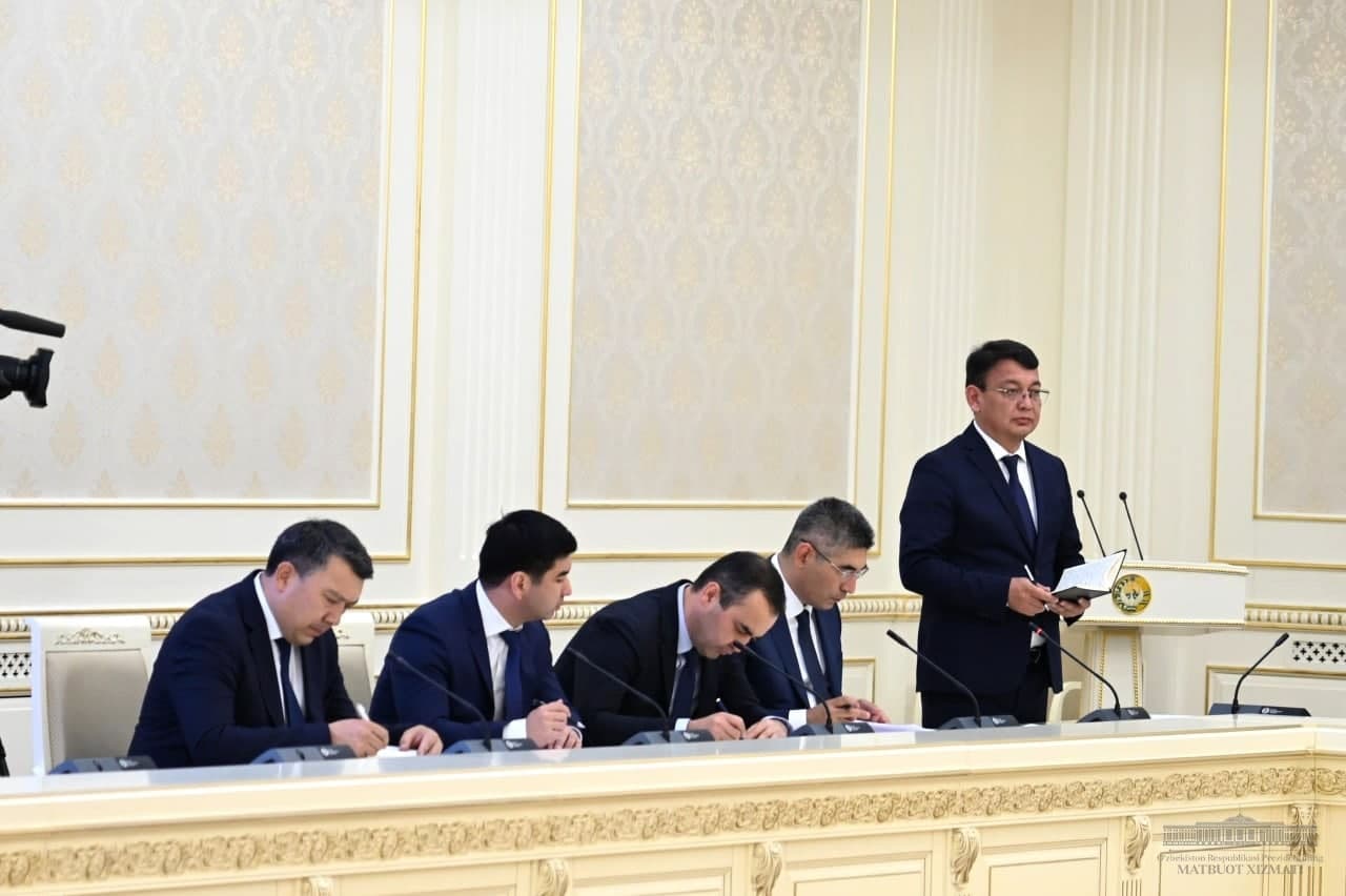 
											
											Президент имеет «Хейфсен» для губернатора 8 лет, и его хозяева были уволены
											
											