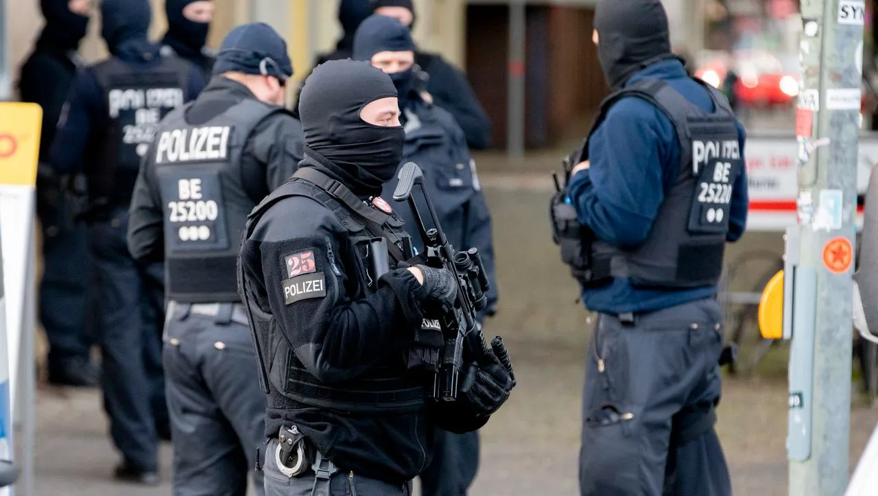 
											
											Эстонияда 10 нафар россиялик жосус қўлга олинди
											
											