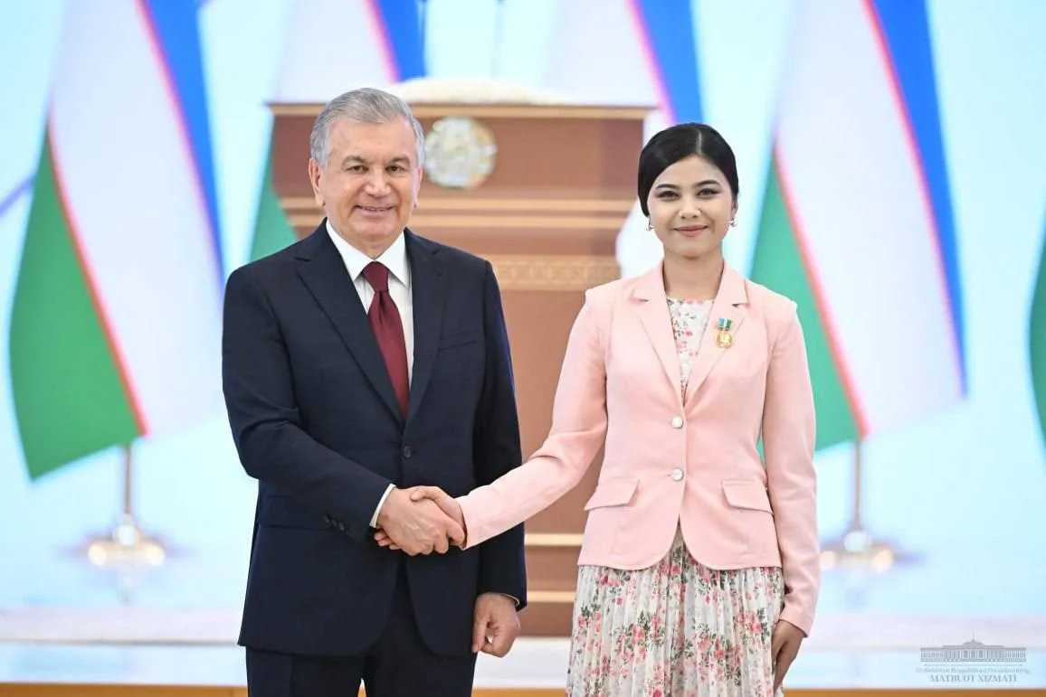 
											
											Prezident bayram munosabati bilan bir qator xotin-qizlarni mukofotladi
											
											