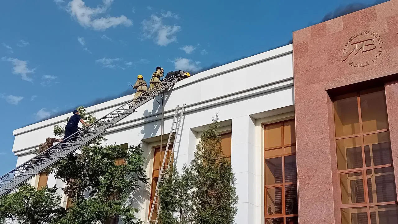 
											
											Урганч шаҳридаги Марказий банк биносида ёнғин содир бўлди
											
											