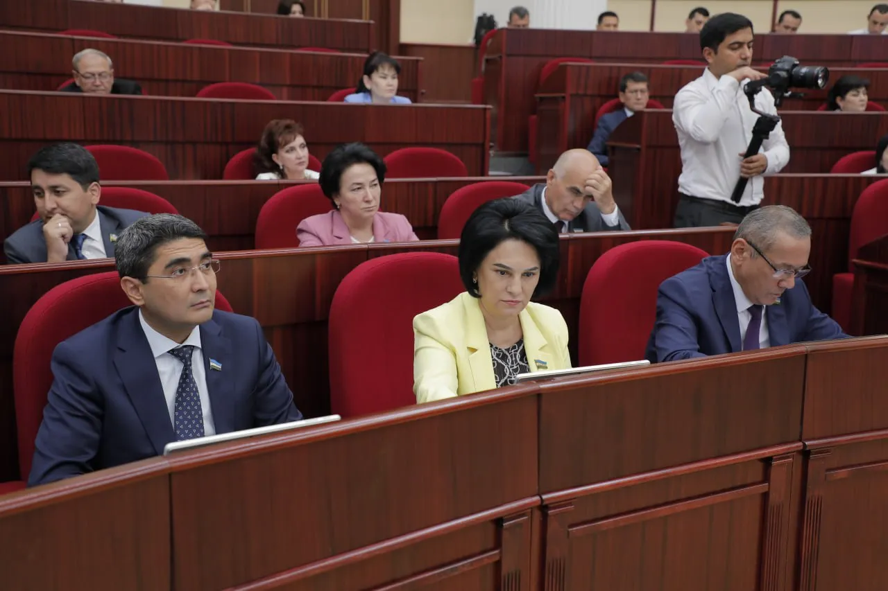 
											
											Олий Мажлис Қонунчилик палатасининг навбатдаги мажлиси бўлиб ўтди
											
											