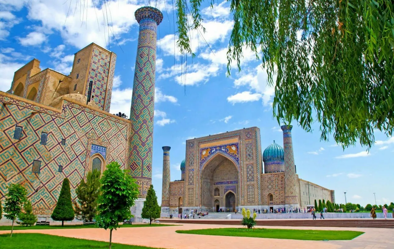 
											
											Ўзбекистонга ташриф буюраётган хорижлик сайёҳларнинг сони йилдан-йилга ортиб бормоқда
											
											