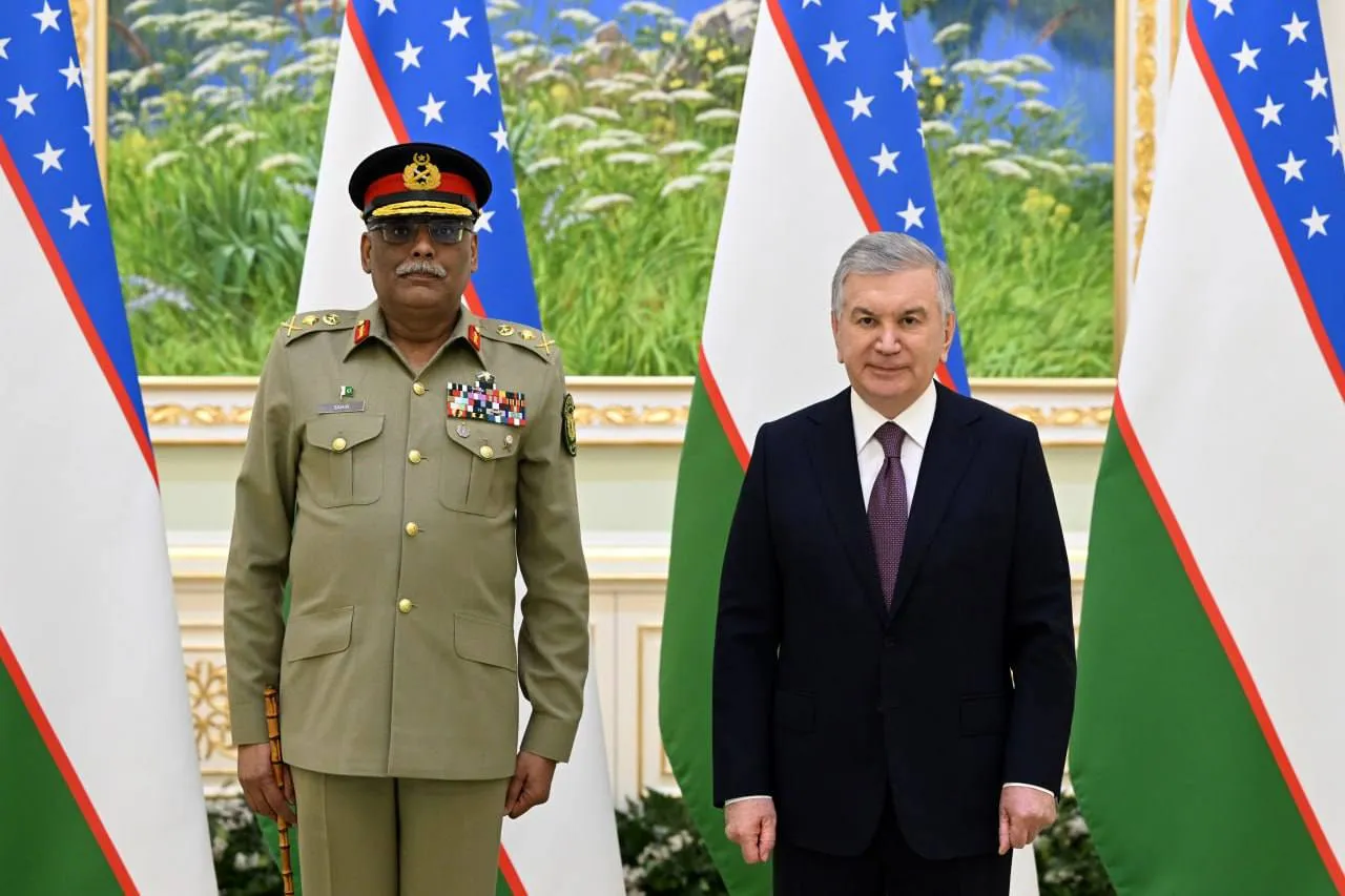 
											
											Шавкат Мирзиёев Покистон армиясининг генералини қабул қилди
											
											