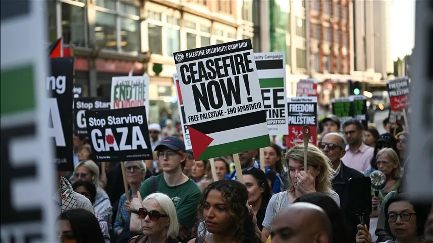 
											
											Londonda G‘azodagi ocharchilikka qarshi namoyish o‘tkazildi
											
											