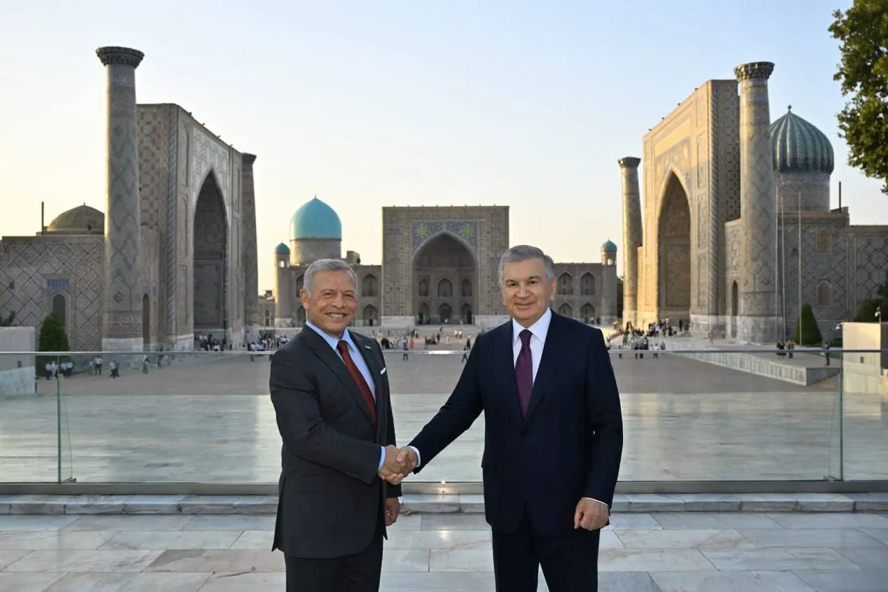
											
											Iordaniya Podshohi Shavkat Mirziyoyev hamrohligida Samarqandning tarixiy obidalari bilan tanishdi
											
											