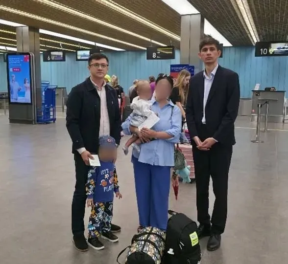 
											
											Rossiyada mushkul ahvolda qolgan ona va bolalari O‘zbekistonga qaytarildi
											
											