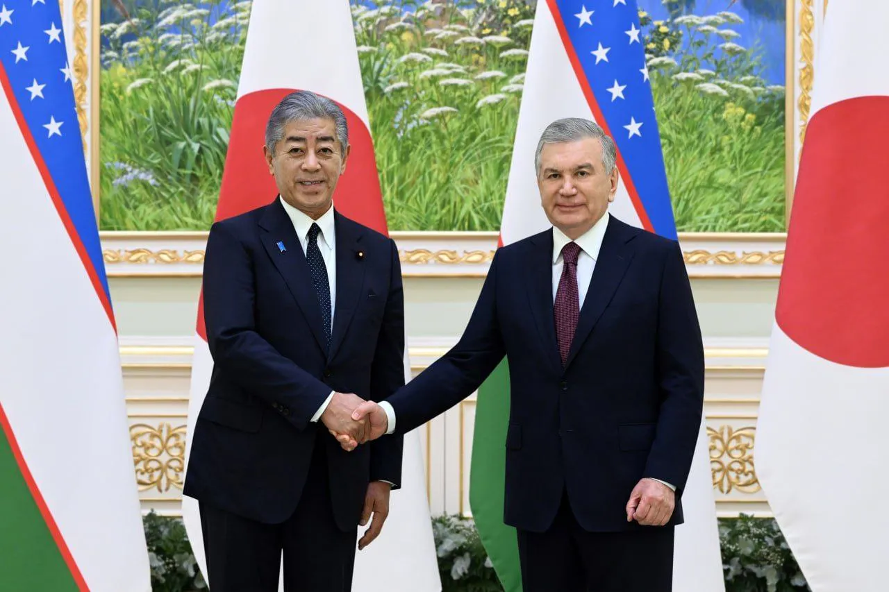 
											
											Шавкат Мирзиёев Ўзбекистонда бўлиб турган Япония ташқи ишлар вазирини қабул қилди
											
											