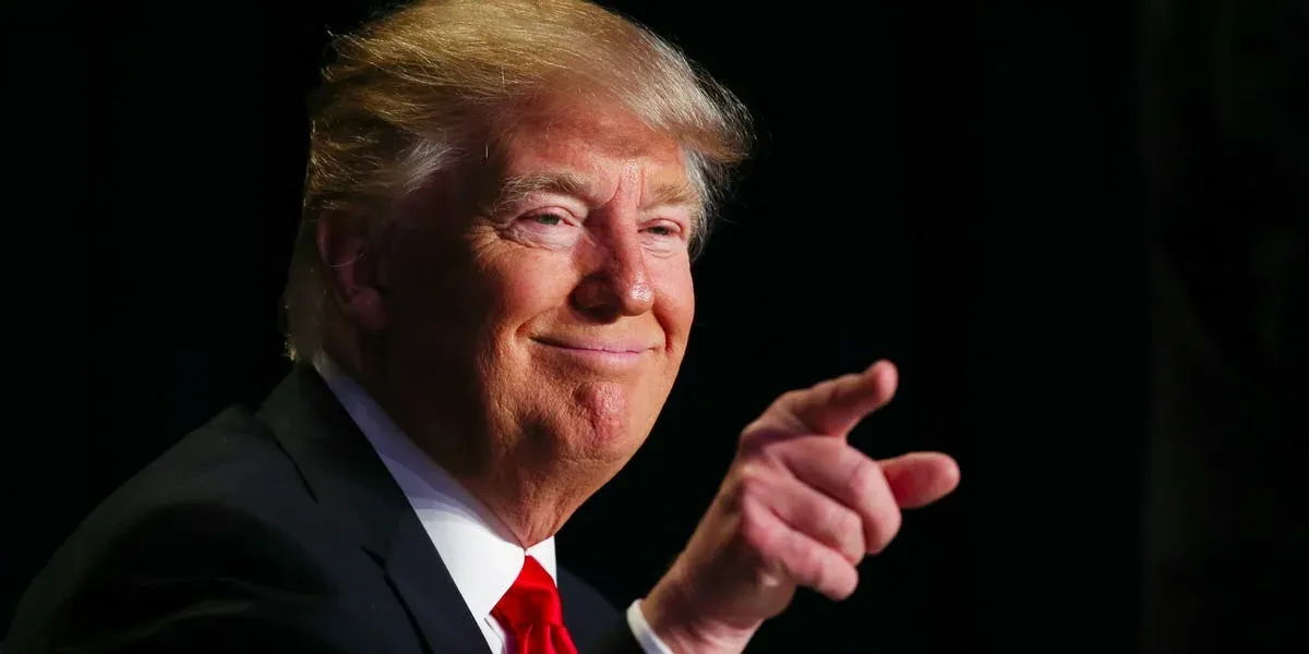 
											
											Трамп: “Нобелни мендан тортиб олишмади, Мачадо уни менга бағишлади”
											
											