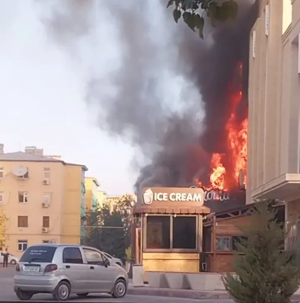 
											
											Qarshida kafe yonib ketdi
											
											