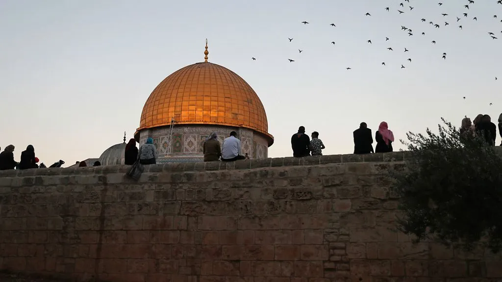 
											
											Isroil Eron mojarosi sababli Al-Aqso masjidida juma namozini bekor qildi
											
											