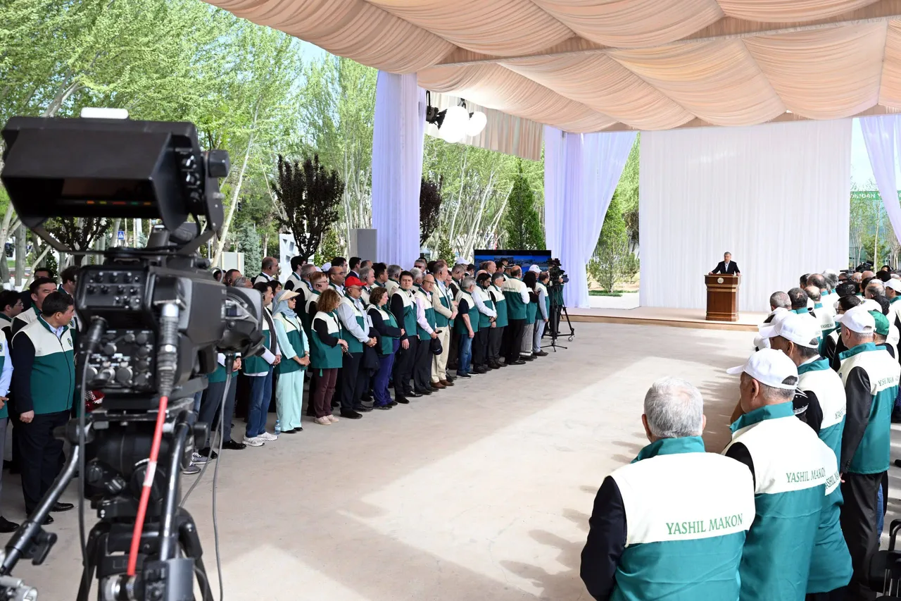 
														
														Депутатларга ўз округида яшил ҳудуд яратиши учун 412 миллион сўмдан маблағ берилади
														
														