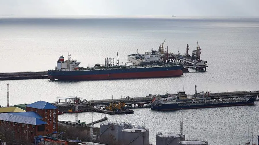 
														
														Россия Кубага яна нефть юбормоқчи
														
														