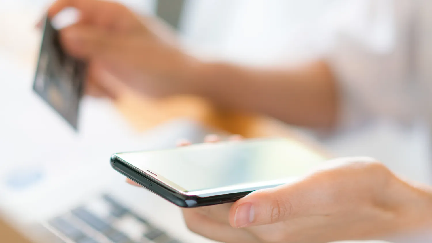 
														
														Endi nomingizda bo‘lmagan telefon raqam bilan bank ilovasiga kira olmaysiz
														
														