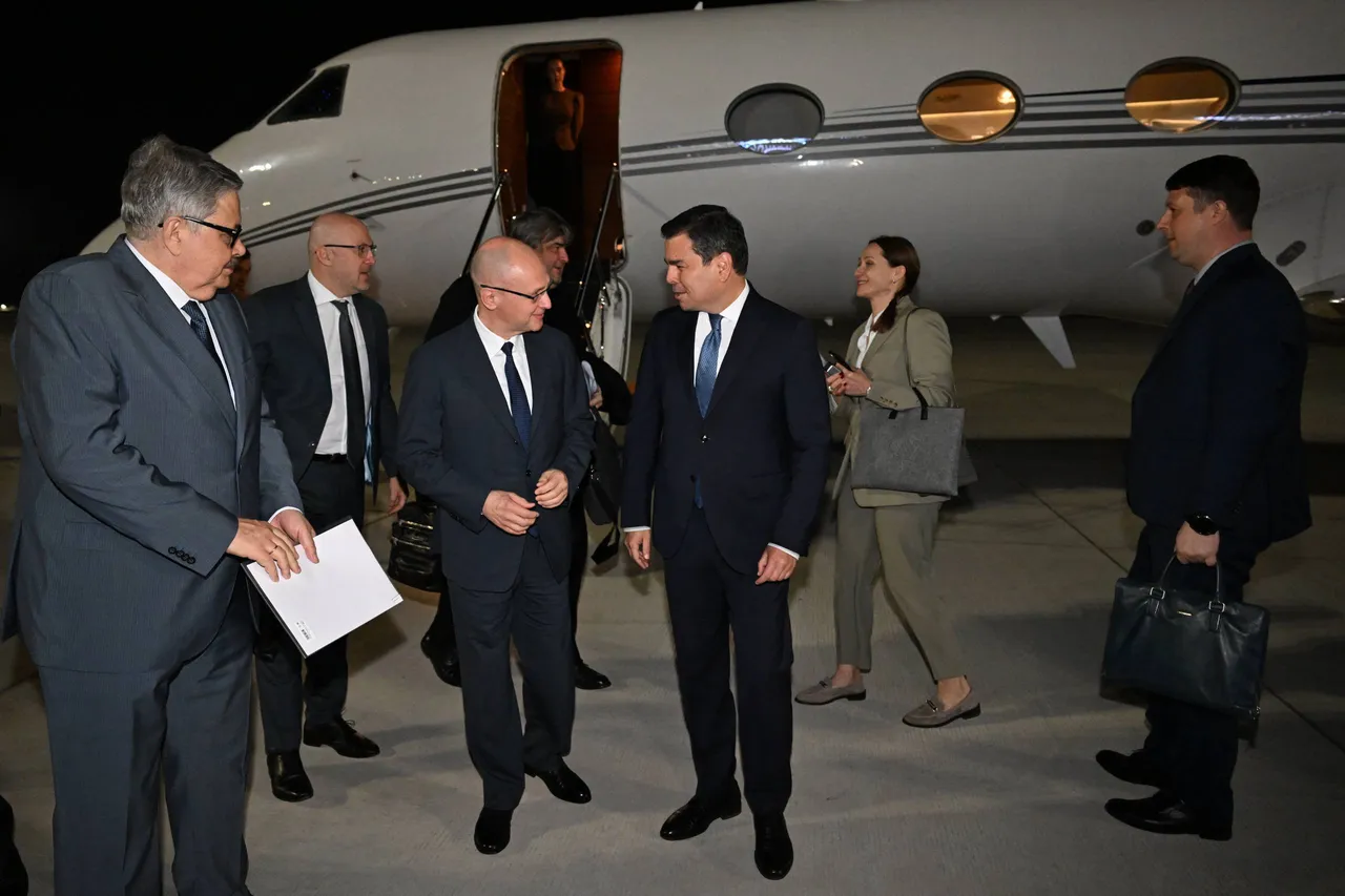 
														
														Sergey Kiriyenko O‘zbekistonga rasmiy tashrif bilan keldi
														
														