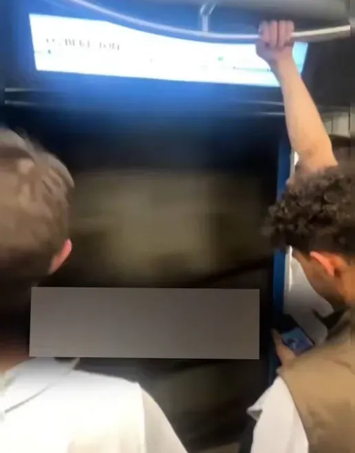 Toshkent metrosida poyezd eshigi yopilmasdan harakatlandi