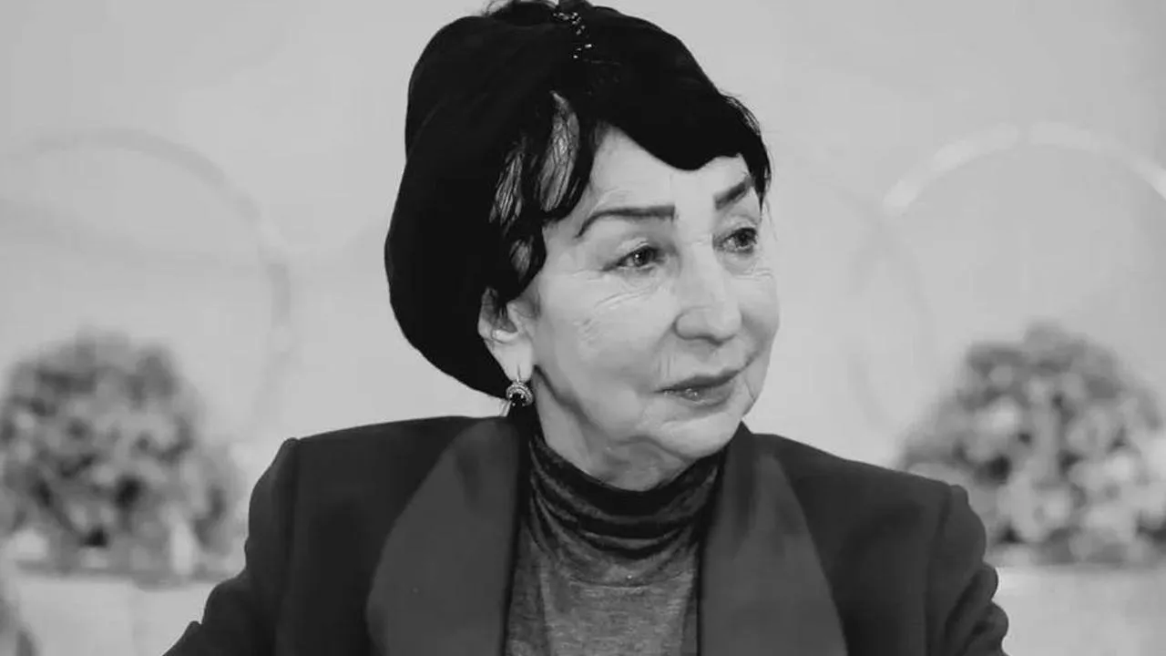 Dono Boboxonova vafot etdi