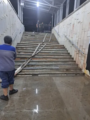 FVV kuchli yomg‘irlar “Chorsu” metro bekati faoliyatiga ta’sir ko‘rsatmaganini aytdi