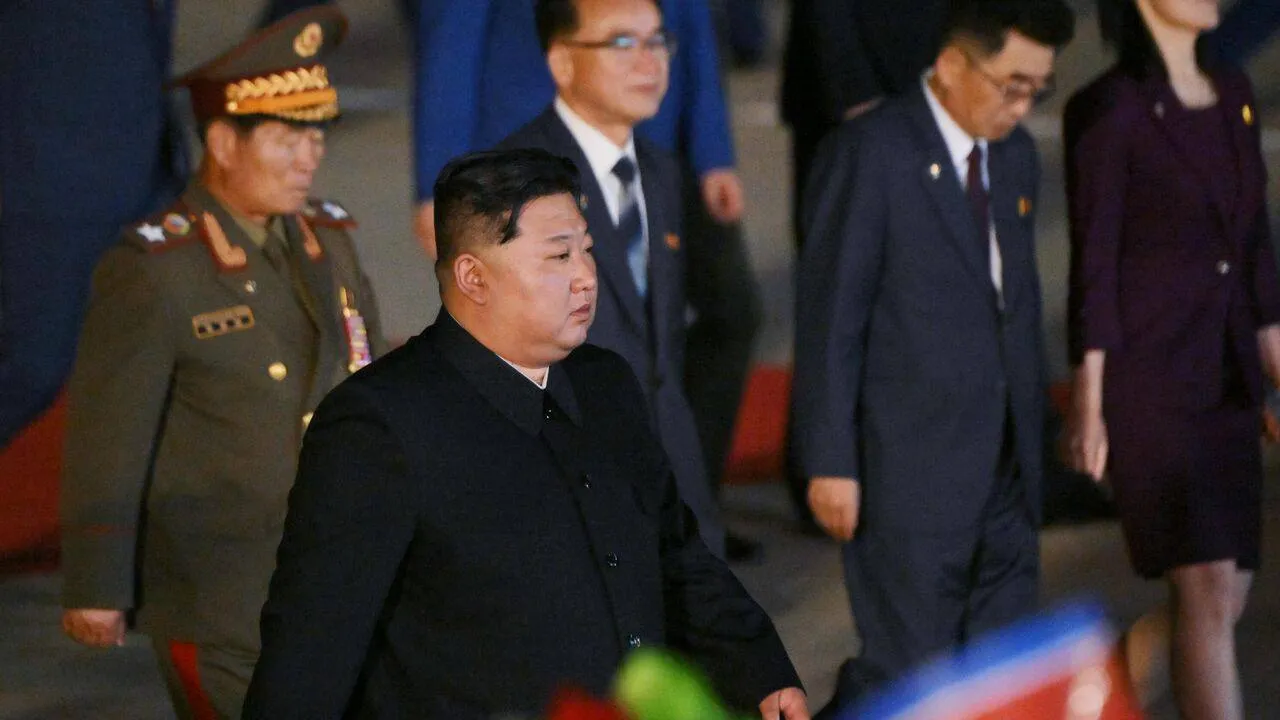 Kim Chen Inga yadro qurolidan foydalanish huquqi berildi
