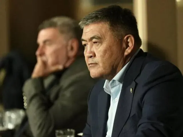 Tashiyev jurnalistlar savollarini javobsiz qoldirdi: sudda jonli efirga cheklov qo‘yildi