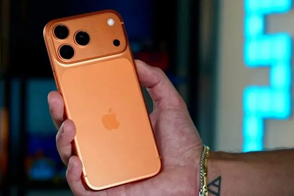 Apple mahsulotlari narxi oshishi mumkinligi haqida ogohlantirdi