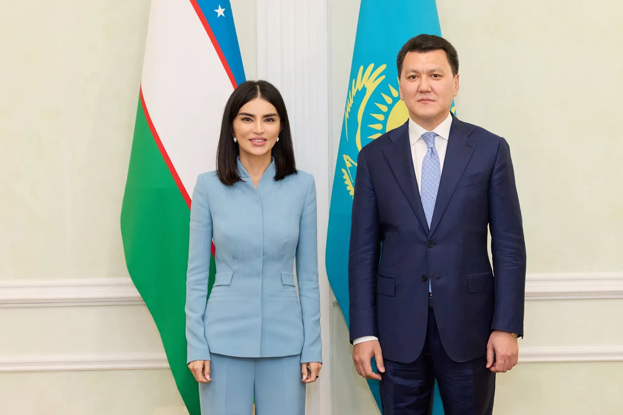 
														
														Saida Mirziyoyeva Qozog‘iston davlat maslahatchisi Yerlan Karin bilan uchrashdi
														
														