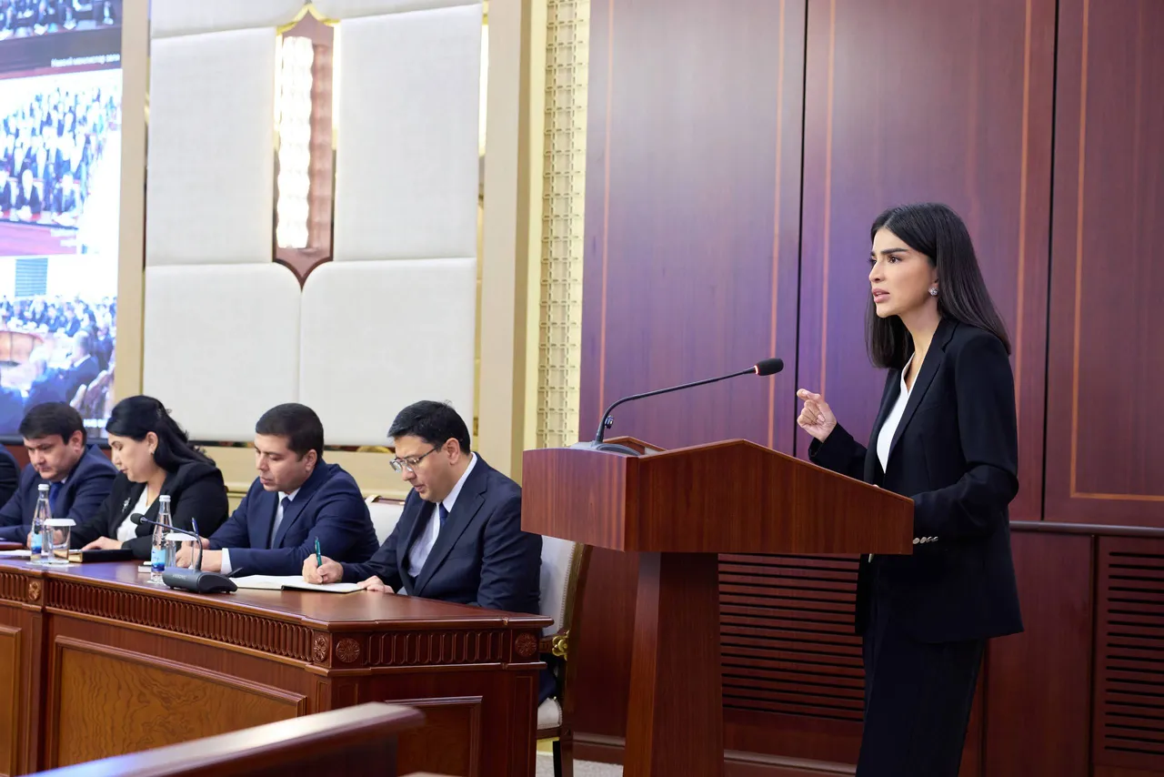 
														
														Робахон Махмудова судьялар ҳамжамияти ҳамда ҳуқуқни муҳофаза қилувчи органлар раҳбарларига таништирилди
														
														