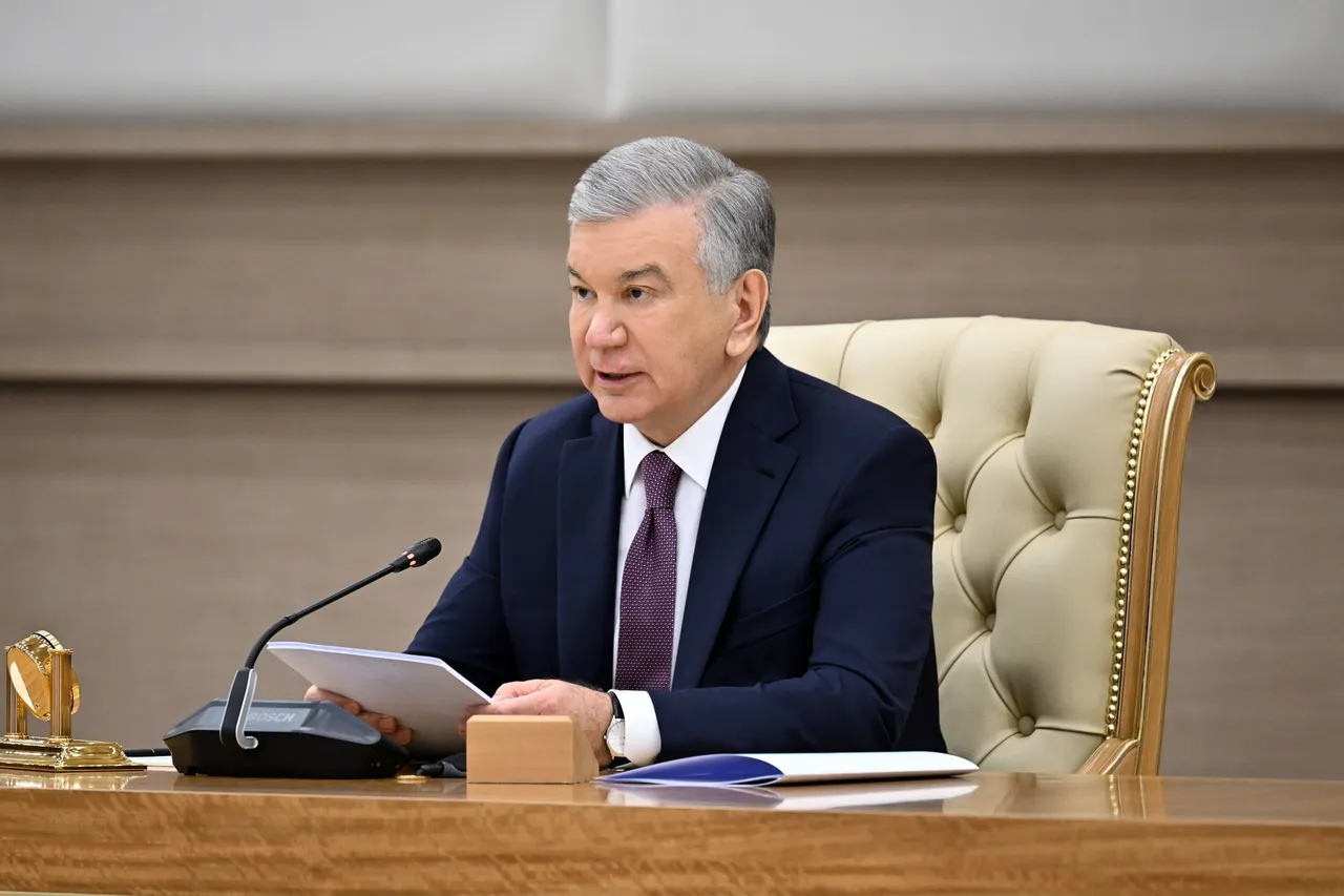 Президент Шавкат Мирзиёев раислигида маҳаллаларга янги муҳит олиб кириш ҳамда “маҳалла еттилиги” фаолиятини янгича ташкил қилиш бўйича видеоселектор й