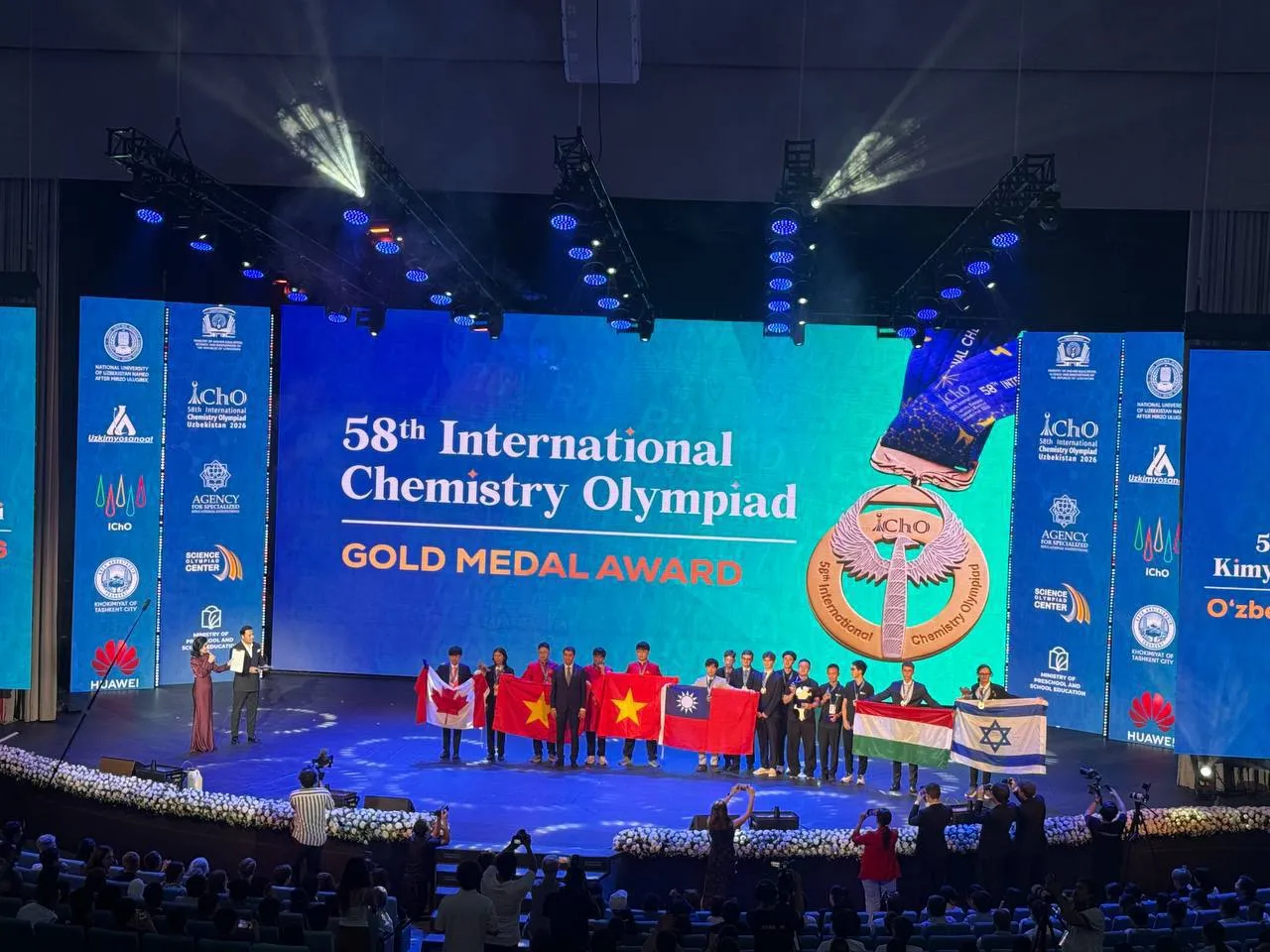 IChO 2026 yakunlandi: O‘zbekistonlik o‘quvchilar 1 oltin va 3 kumush medalni qo‘lga kiritdi