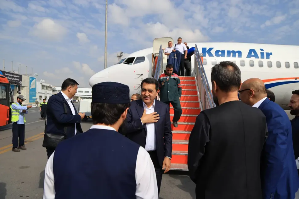 
														
														Bozorov prezident tanqididan so‘ng 150 ga yaqin tadbirkor bilan Afg‘onistonga bordi
														
														