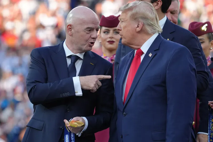Трамп FIFA можаролари фонида Инфантинони қўллаб-қувватлади