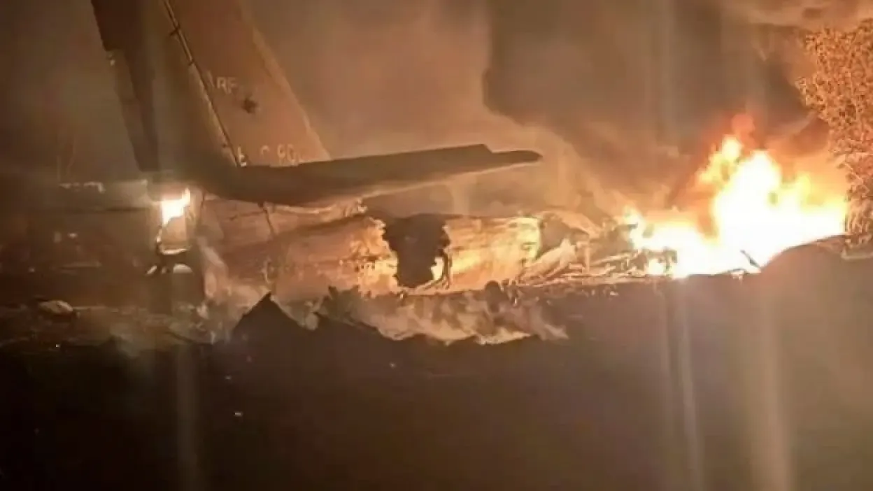 
														
														Rossiyada Tu-95 harbiy samolyoti qulab tushdi: olti kishi halok bo‘ldi
														
														