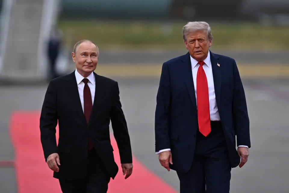 Ўлат хавфи фонида Трамп Россияга ёрдам таклиф қилди