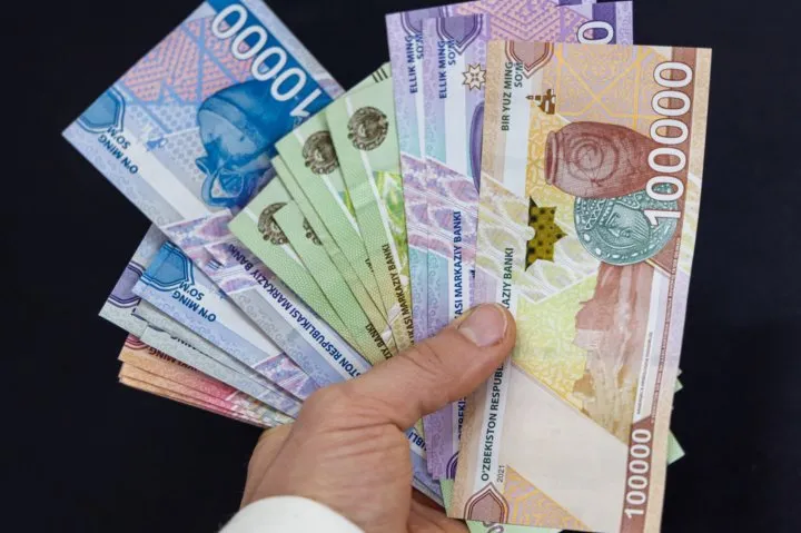 Andijonda qorovul stavkasini oşiriş evaziga 4,5 mln söm olgan maktab direktori jazolandi